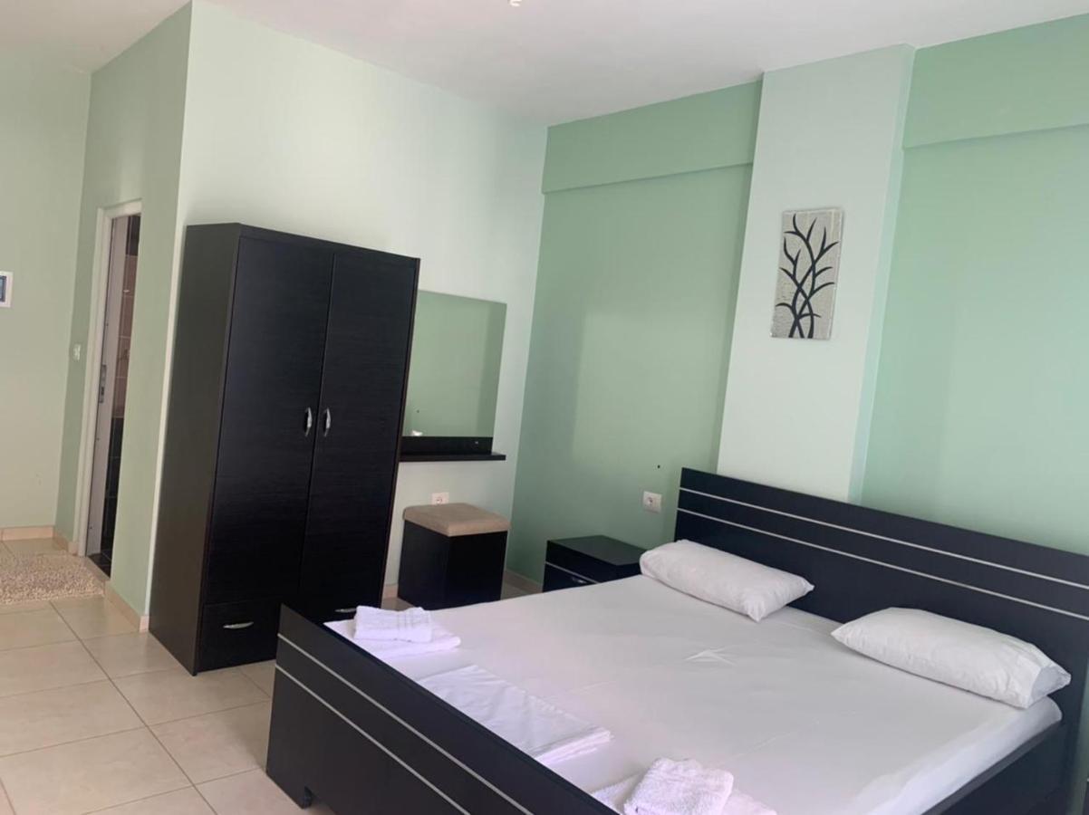 Villa Sopebra Sarandë Exteriör bild