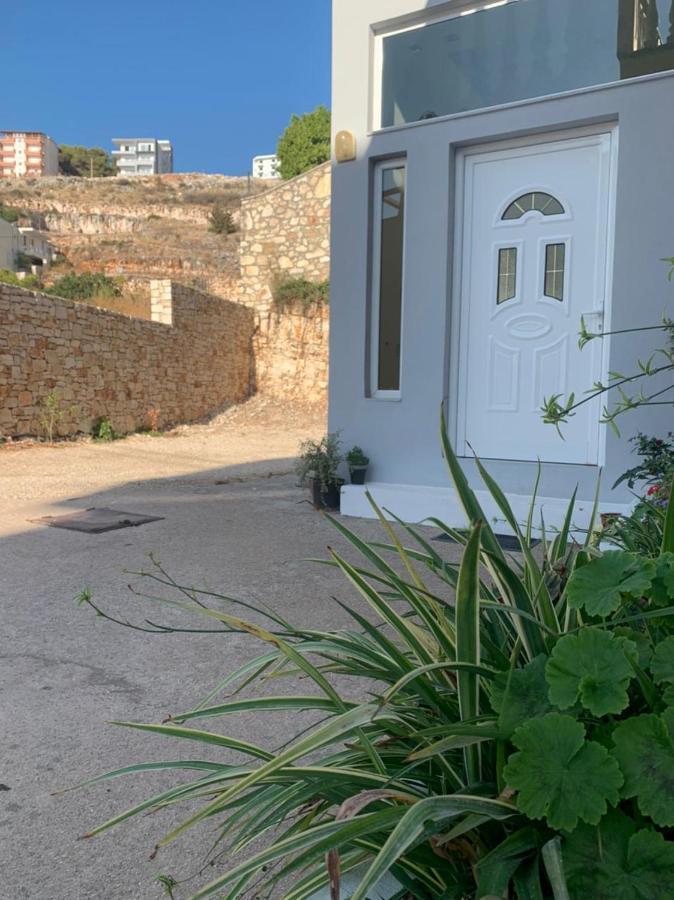 Villa Sopebra Sarandë Exteriör bild
