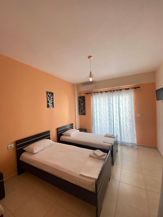 Villa Sopebra Sarandë Exteriör bild