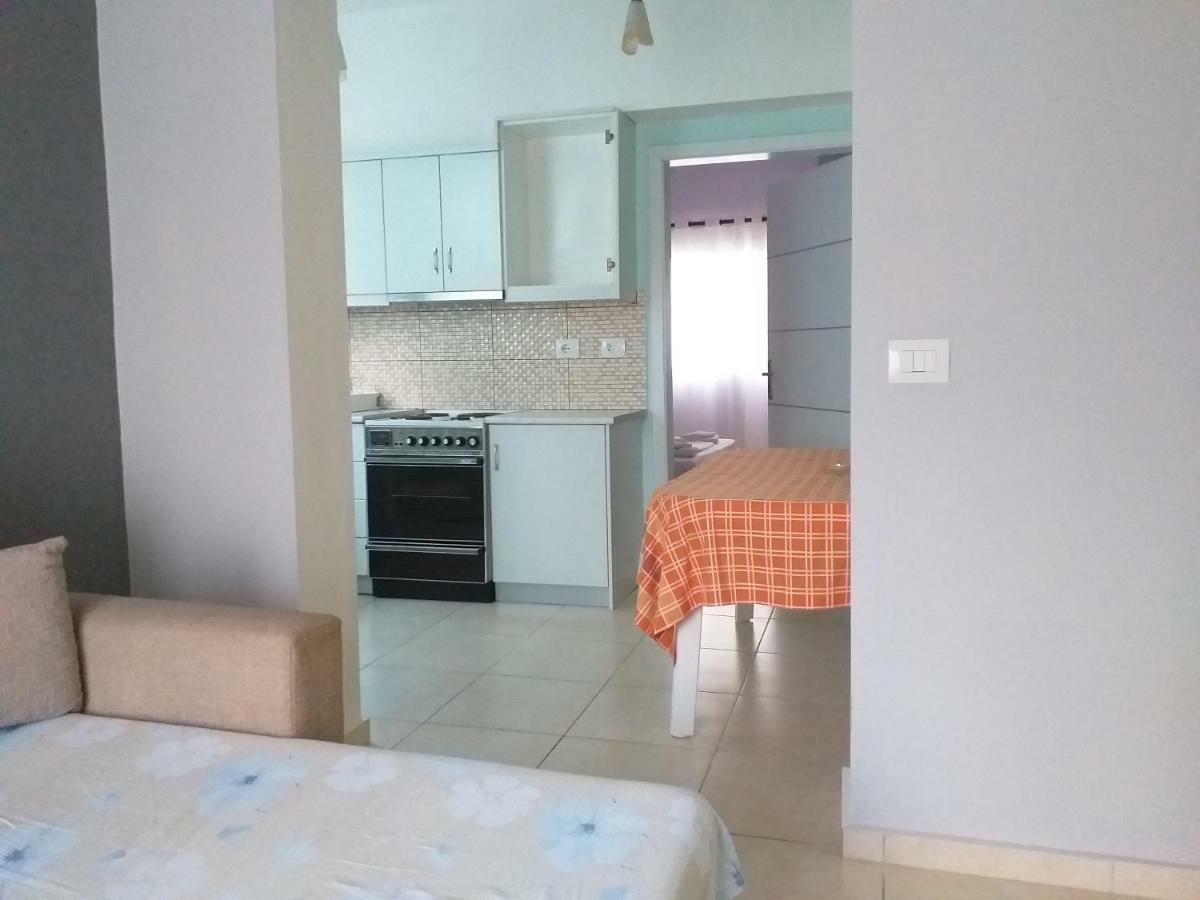 Villa Sopebra Sarandë Exteriör bild